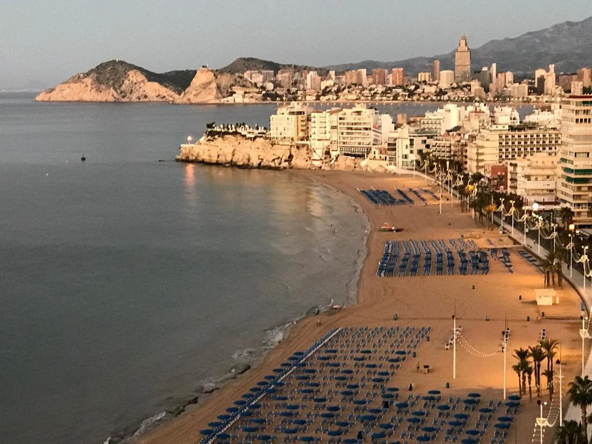 La playa desde el paseo